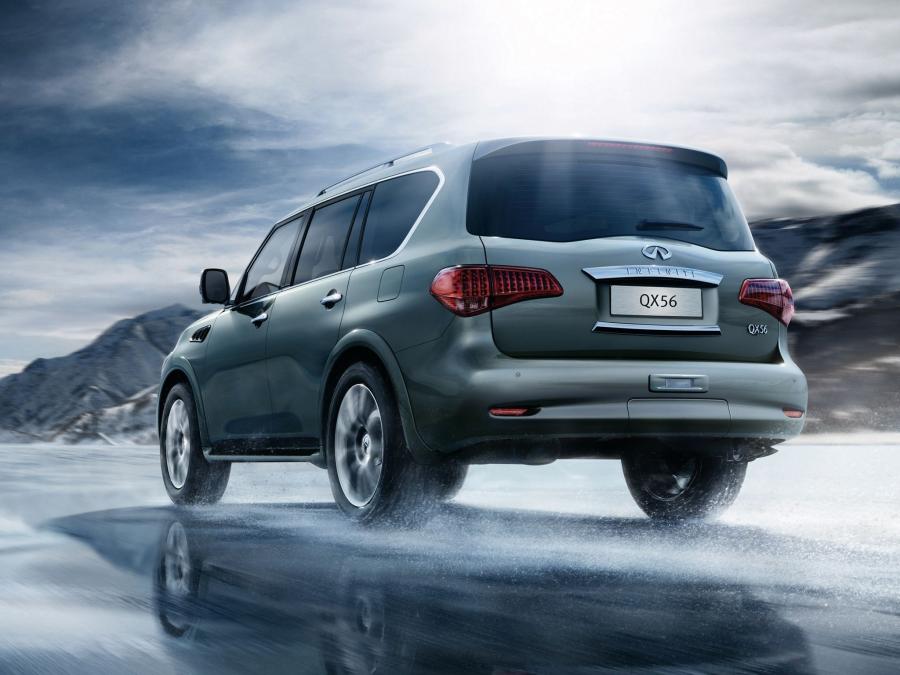  Infiniti QX56 2010 года  (EU) (фото 4 из 11)